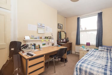 3 bed house, Royal park road, Hyde park, Leeds, LS61HW - Image 4